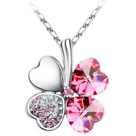 (Last 1)Austrian Crystal Clover Pendant Necklace - Picture 4 of 8